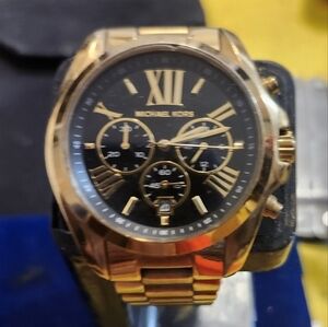 Mens Michael Kors MK-5739 gold tone chronograph
